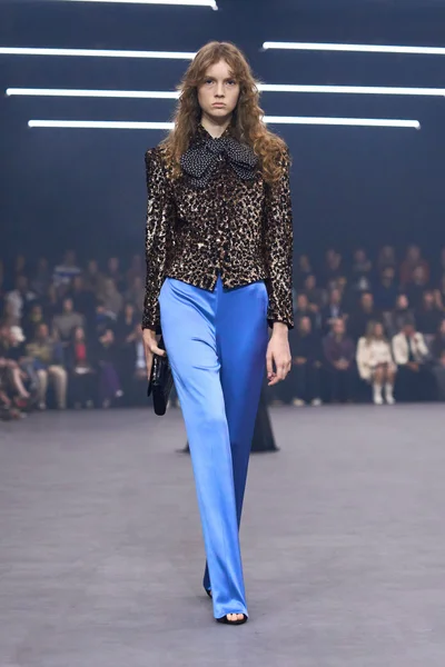 Look 75